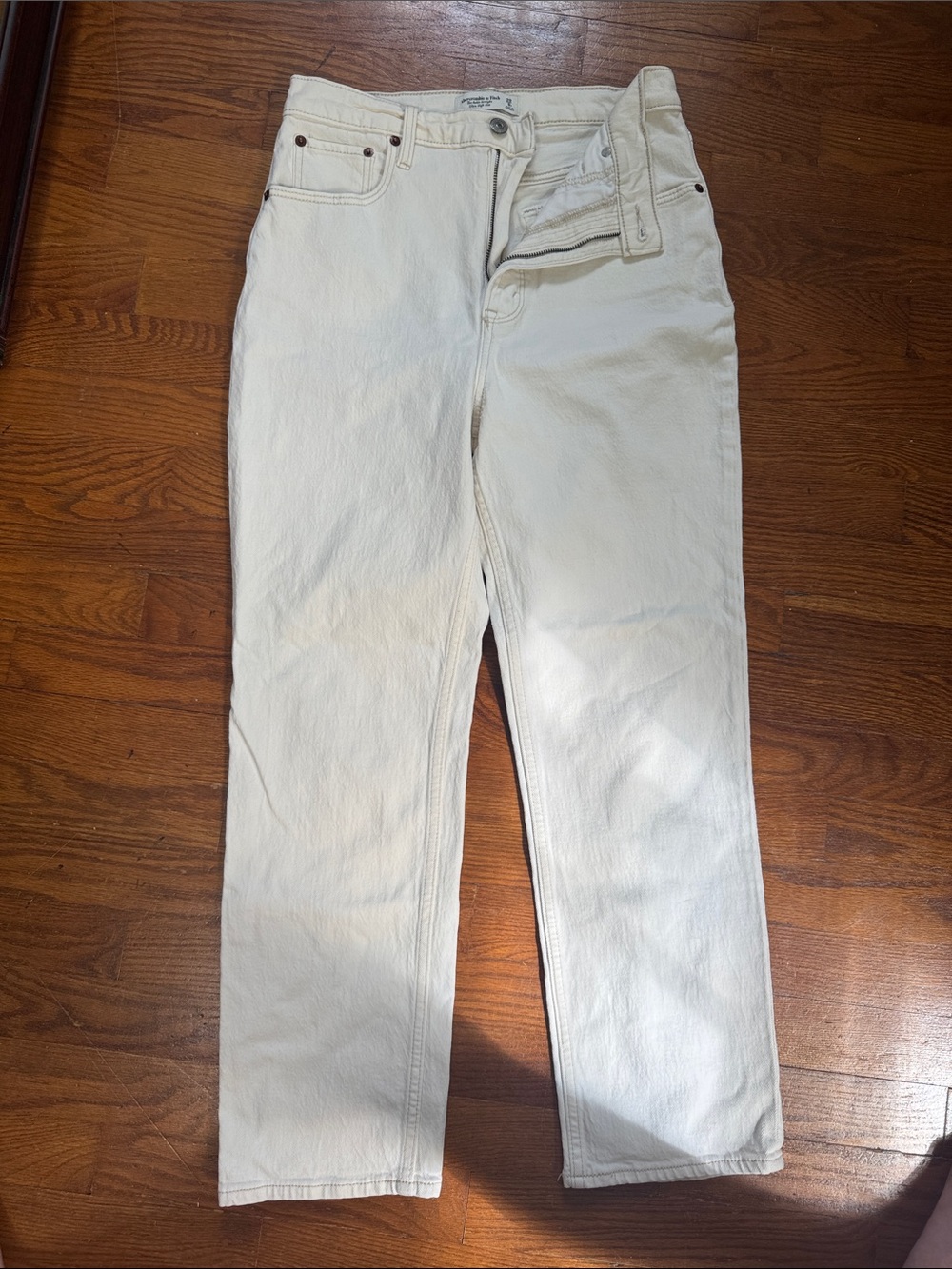 Abercrombie and Fitch Ankle Straight Ultra High Rise jeans